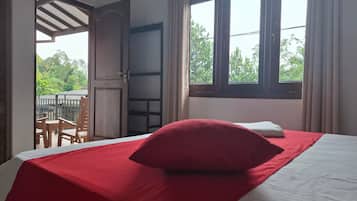 Comfort Double Room, Mountain View | In-room safe, desk, laptop workspace, blackout drapes