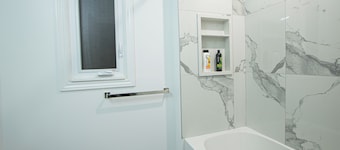 Quiet, Soundproof Executive 1-BR Suite | Ideal for Medical & Extended Stays