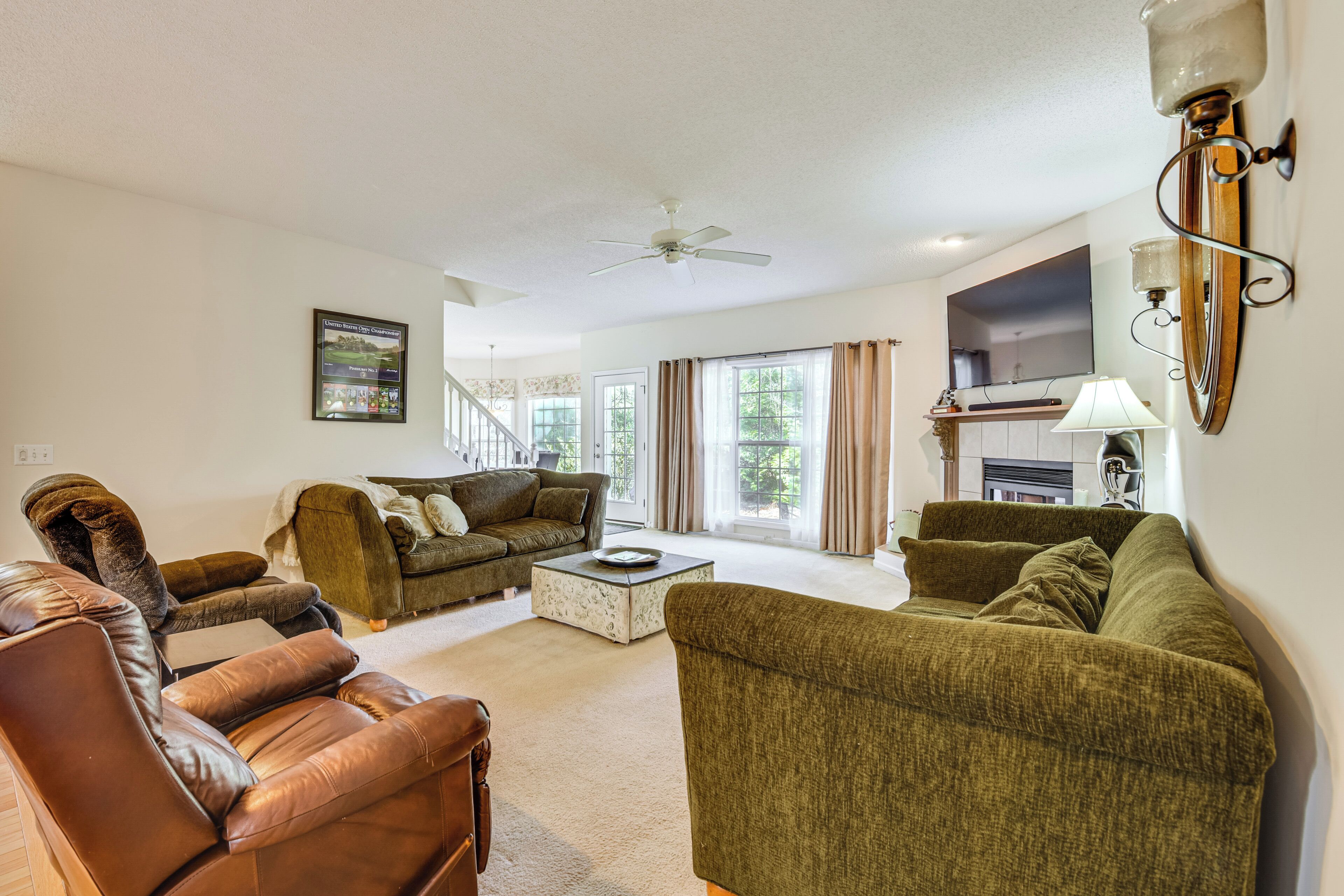 Télévision, cheminée