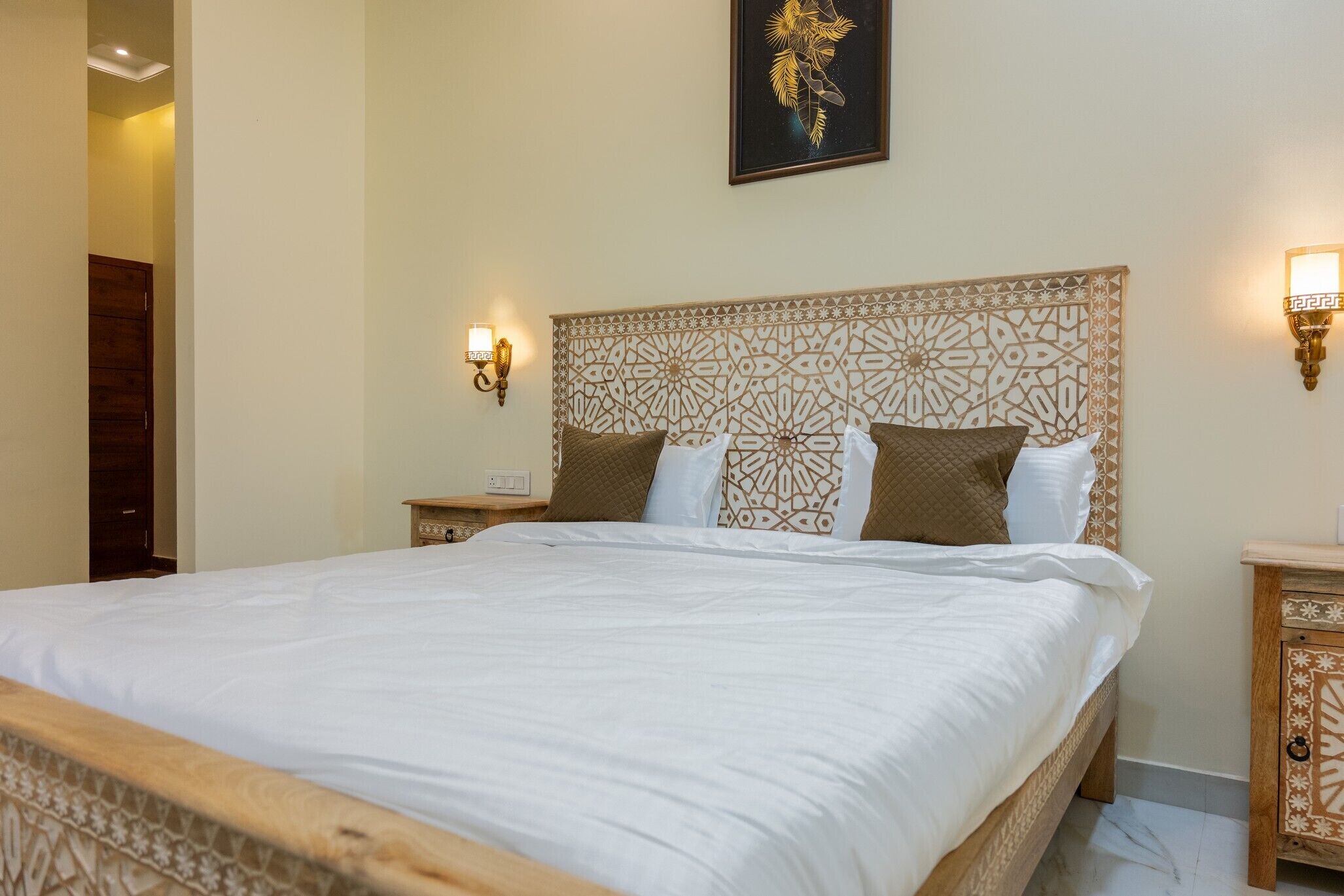 Habitación de lujo doble, vistas a la piscina | Sábanas de algodón egipcio y ropa de cama de alta calidad