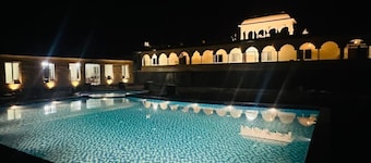 Vardhan Resorts