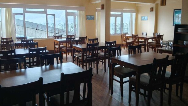 Ảnh chưa phân loại, 1 trong số 29 ảnh, nút