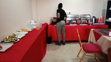 Free daily continental breakfast