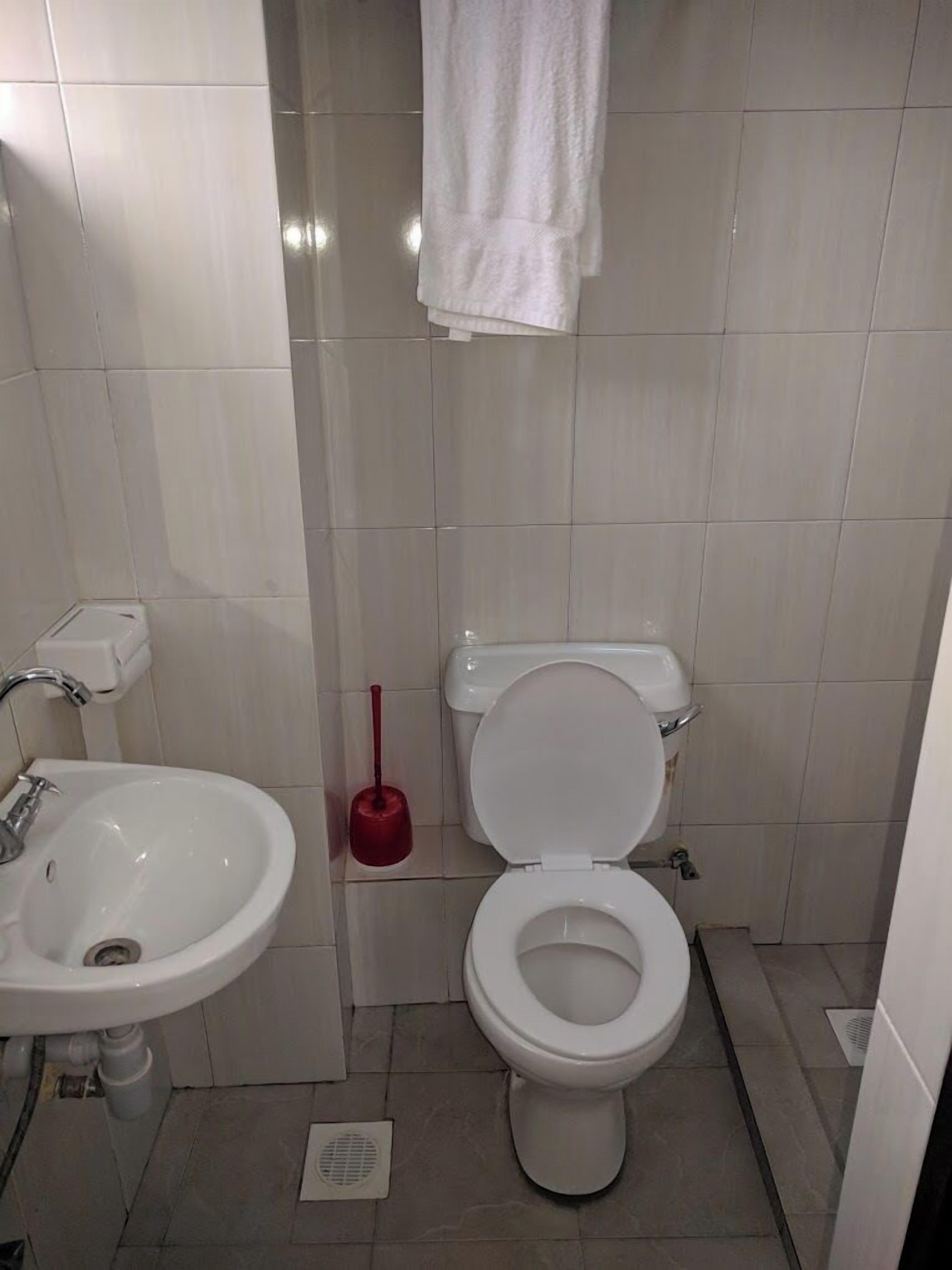 Standard Single Room | Bathroom