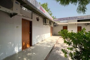 Lobby - Fabhotel Aavkar (Ahmedabad)