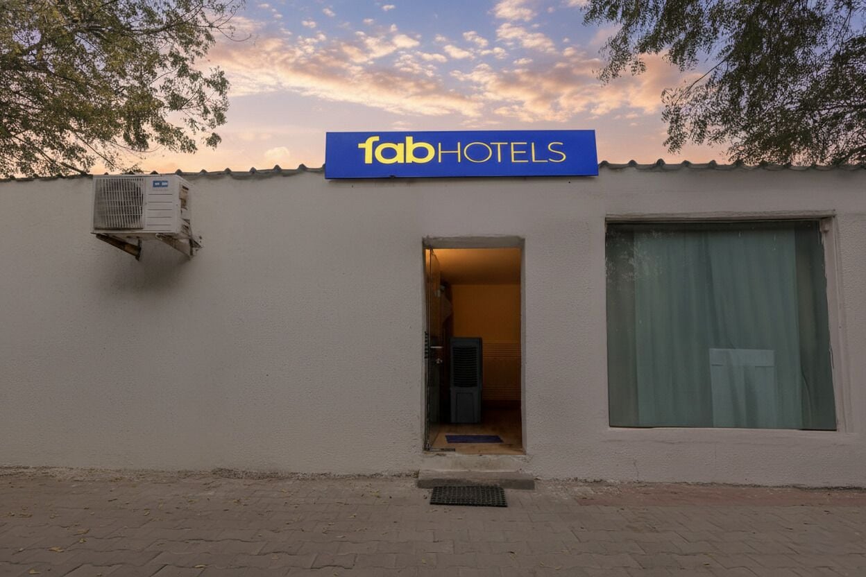 Mặt tiền nơi lưu trú