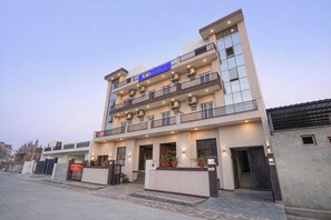 Ảnh chưa phân loại, 3 trong số 31 ảnh, nút