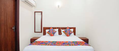 Egyptian cotton sheets, premium bedding, in-room safe, free WiFi