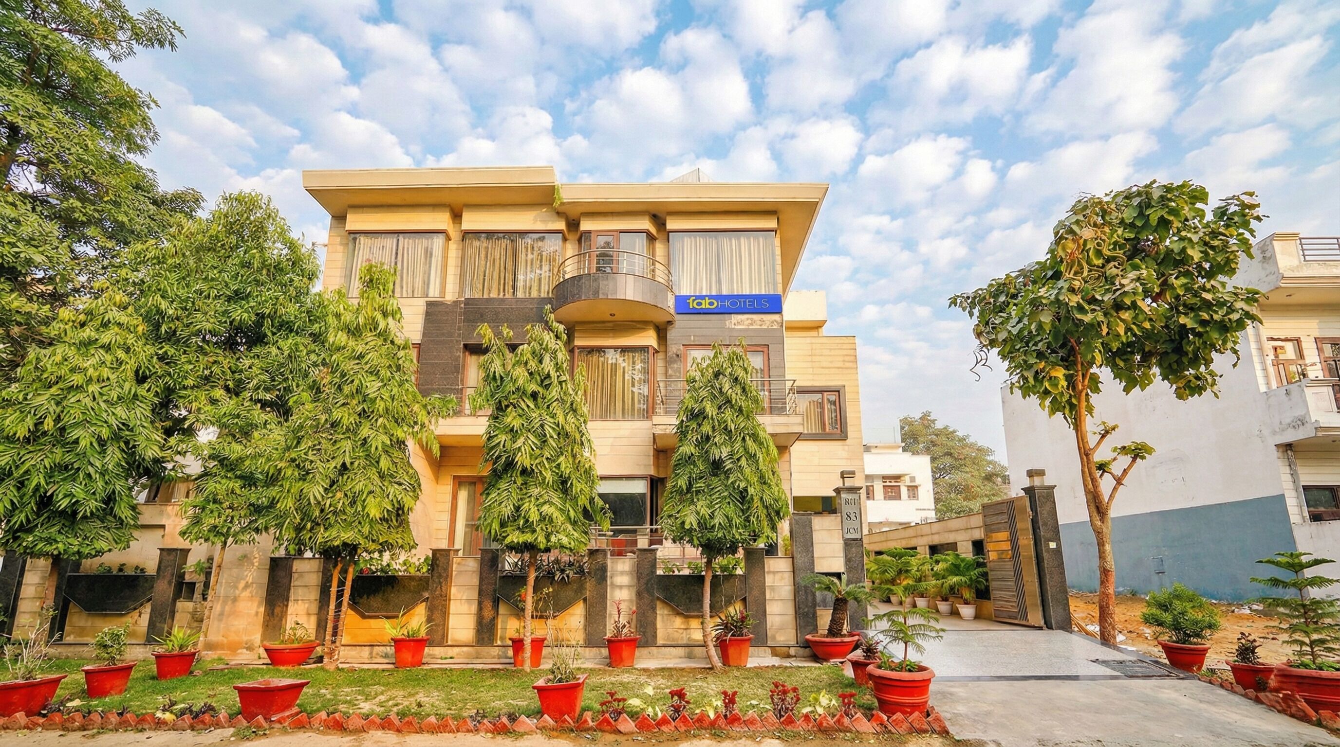 Entrada de la propiedad