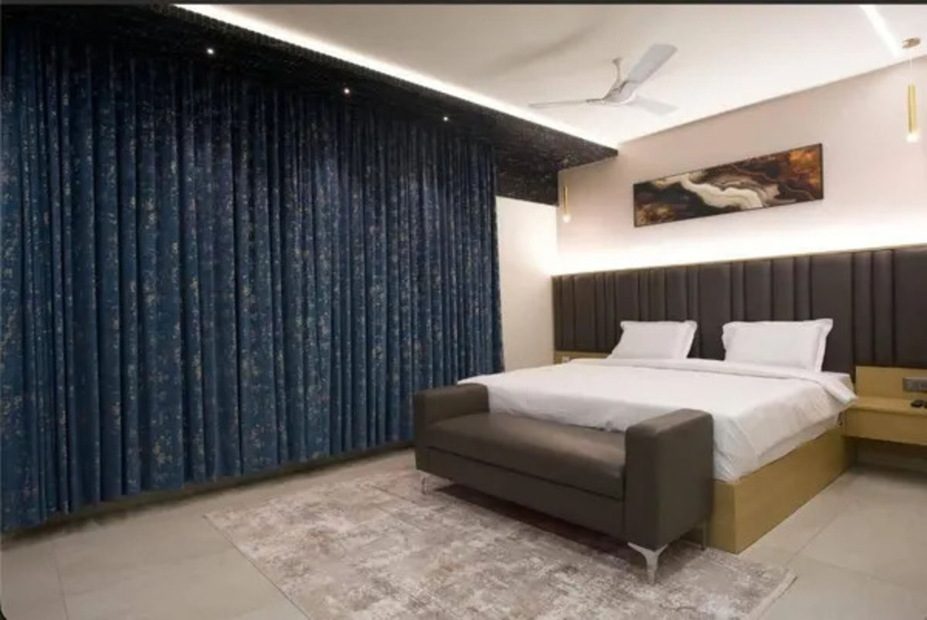 Deluxe Room | Egyptian cotton sheets, premium bedding, in-room safe, free WiFi