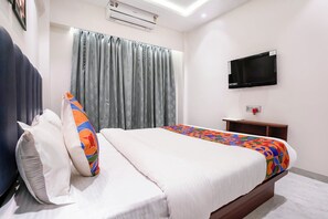 Habitación Deluxe | Sábanas de algodón egipcio, ropa de cama de alta calidad, caja fuerte