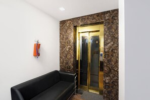 Lift - Fabhotel Anand Mukesh Residency (New Delhi)