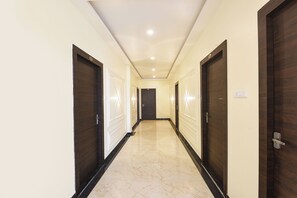Lobby - Fabhotel Haritaj (Varanasi)