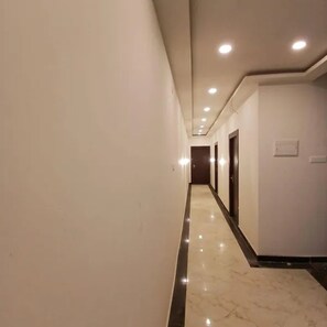 Lobby - Fabhotel Haritaj (Varanasi)