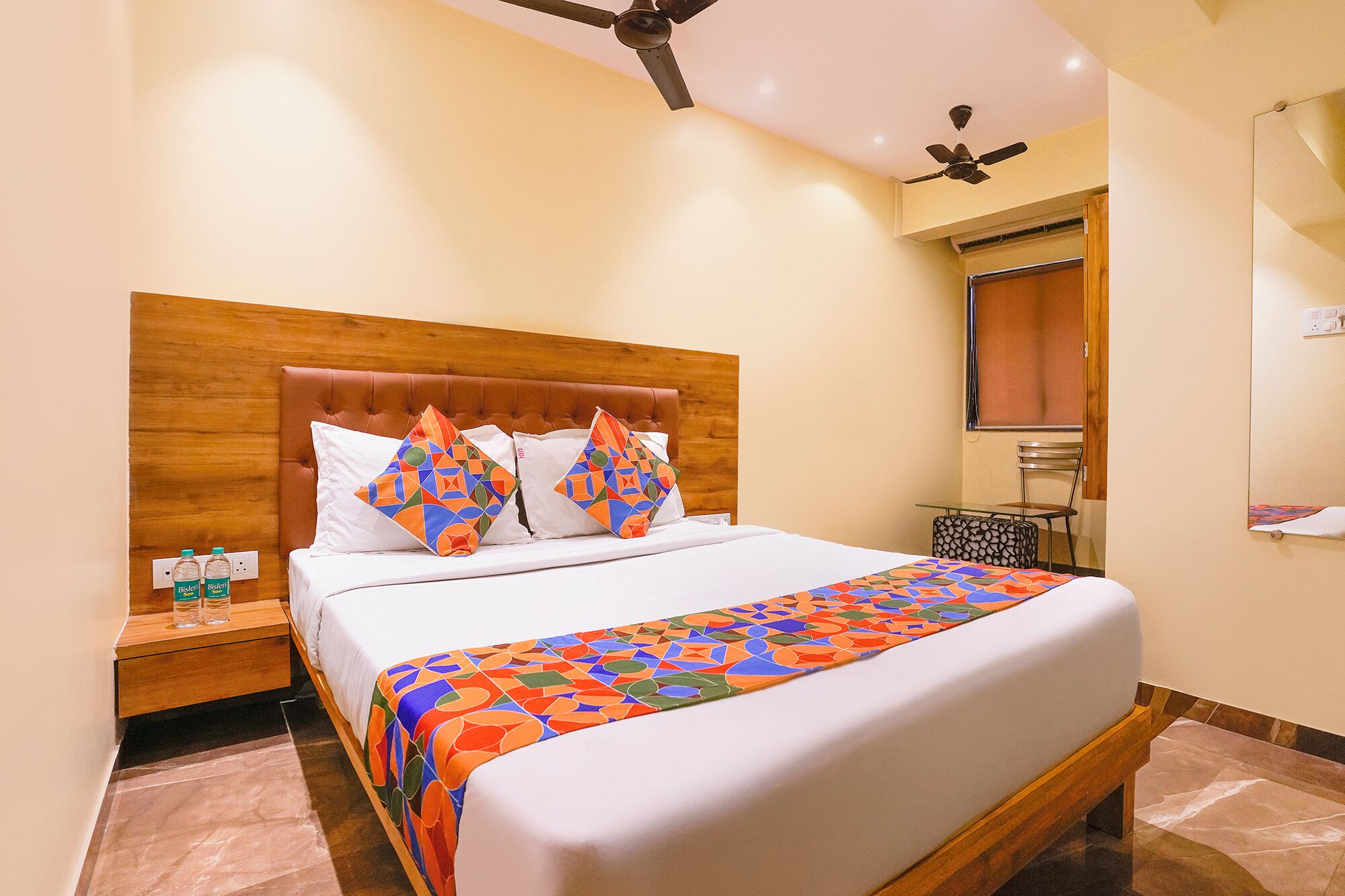 Egyptian cotton sheets, premium bedding, in-room safe, free WiFi