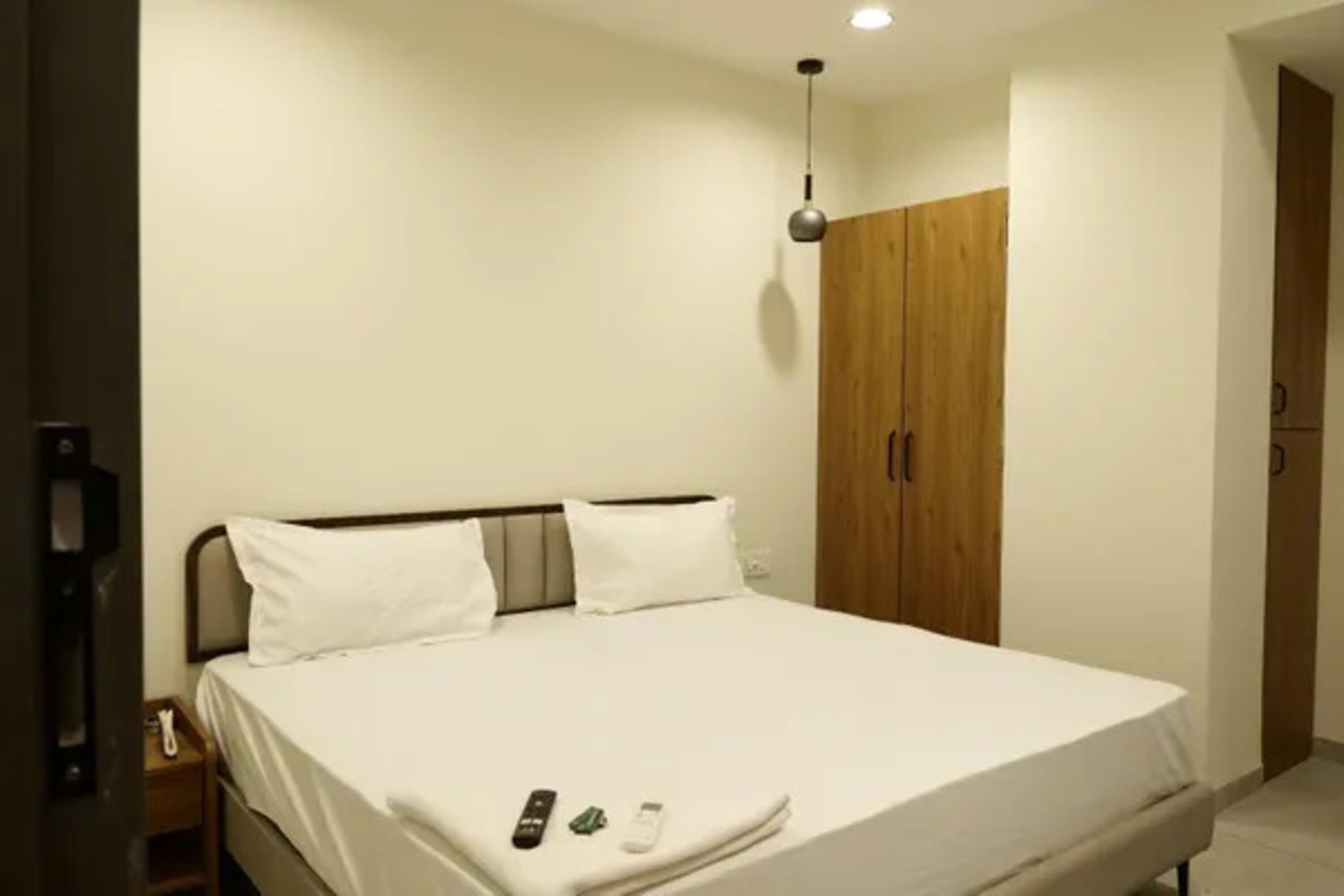Deluxe Room | Egyptian cotton sheets, premium bedding, in-room safe, free WiFi