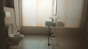 Bathroom - Fabhotel Rohil Residency (New Delhi)