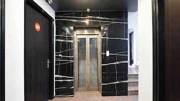 Fahrstuhl