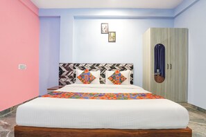 Egyptian cotton sheets, premium bedding, in-room safe, free WiFi - Fabhotel Golden Suites Near Puri Beach (Puri)