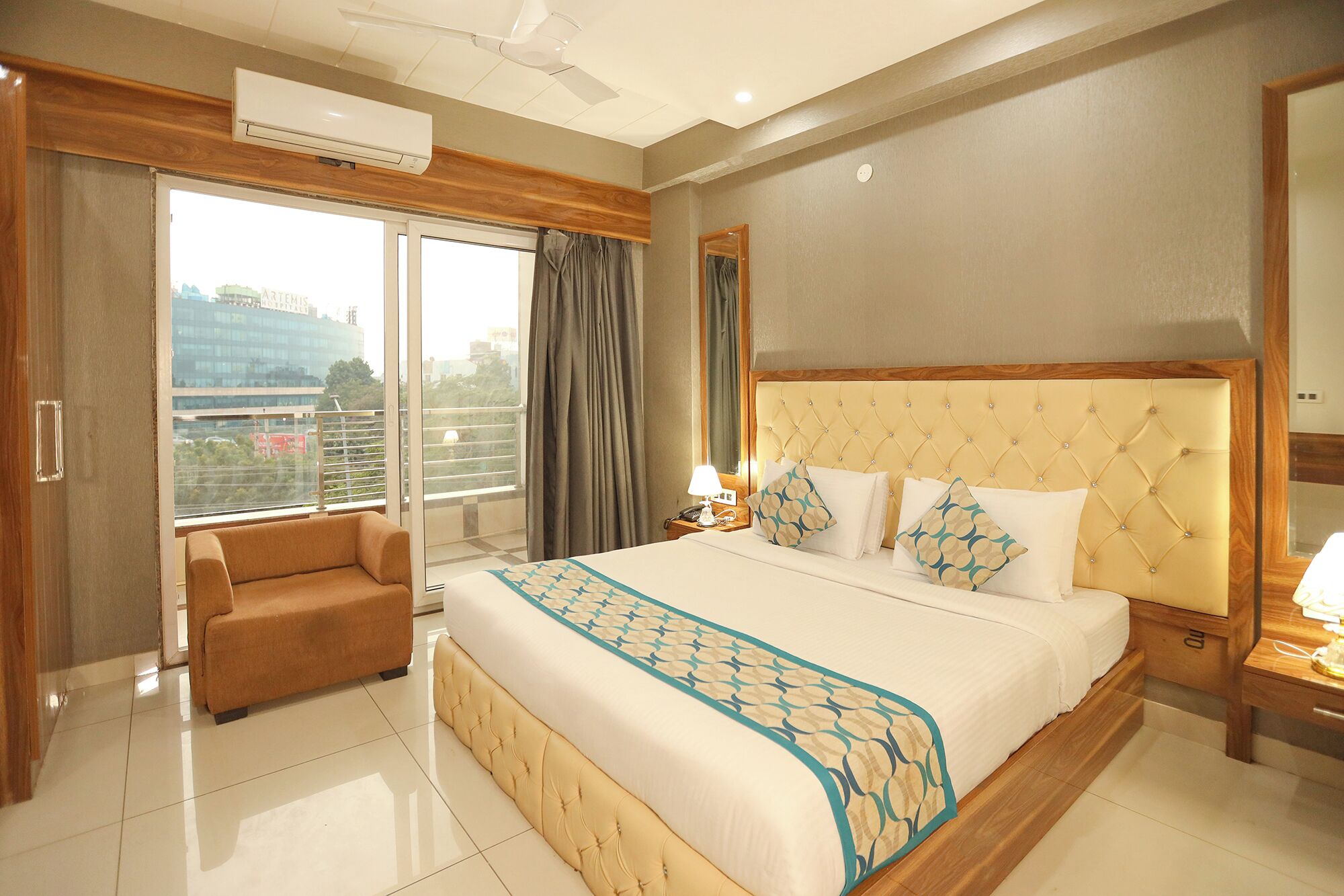 Premium Room | Egyptian cotton sheets, premium bedding, in-room safe, free WiFi