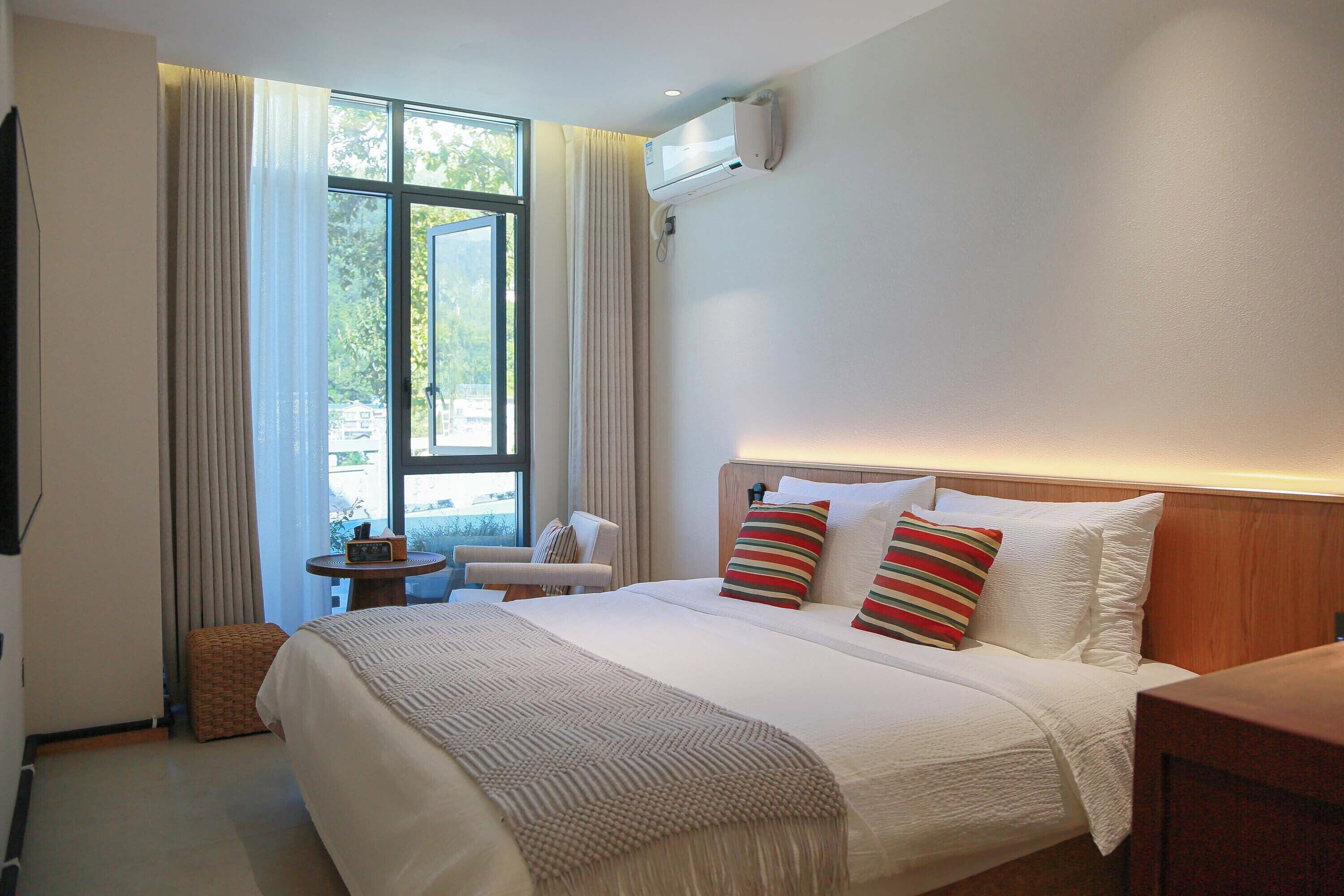 Standard Double Room, Courtyard View | Blackout curtains, soundproofing, iron/ironing board, free WiFi