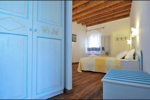 8 bedrooms, free WiFi