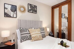 Cots/infant beds - One Bed Serviced Apt Near Holborn in Chancery Lane (London)