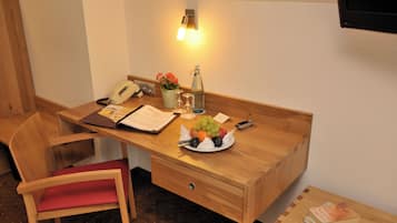 Comfort-Dreibettzimmer | Wohnbereich