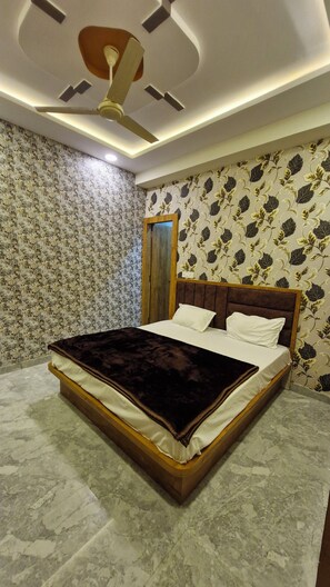 Free WiFi - AASHRAYA VRINDAVAN (Vrindavan)