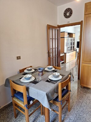 Dining - Shannara (Alghero)