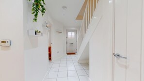 Interior - The Vulcan View -  a house that sleeps 5 guests  in 3 bedrooms (Bicester)