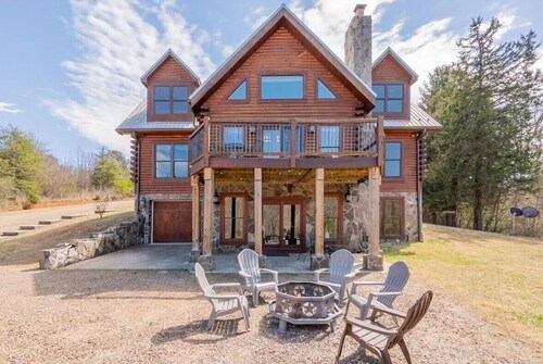 River Trail Lodge-Mountain Log Home @ New River/Trail- Guest Fav, Newly RElisted
