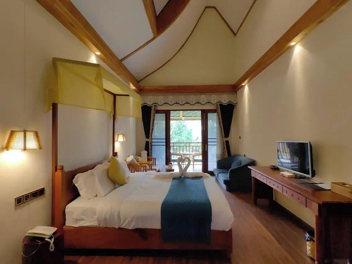 Deluxe Double Room, Garden View | Free WiFi