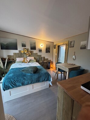 1 chambre, literie fournie