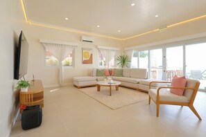 Smart TV, stereo - Alesea Baroro: Private Beachfront Villa - Pool, Jacuzzi (Bacnotan)