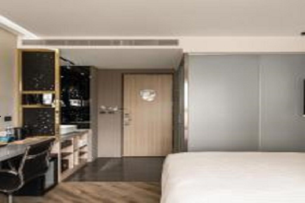 Habitación doble estándar, 1 cama matrimonial | Caja de seguridad en la habitación, insonorización y wifi gratis 