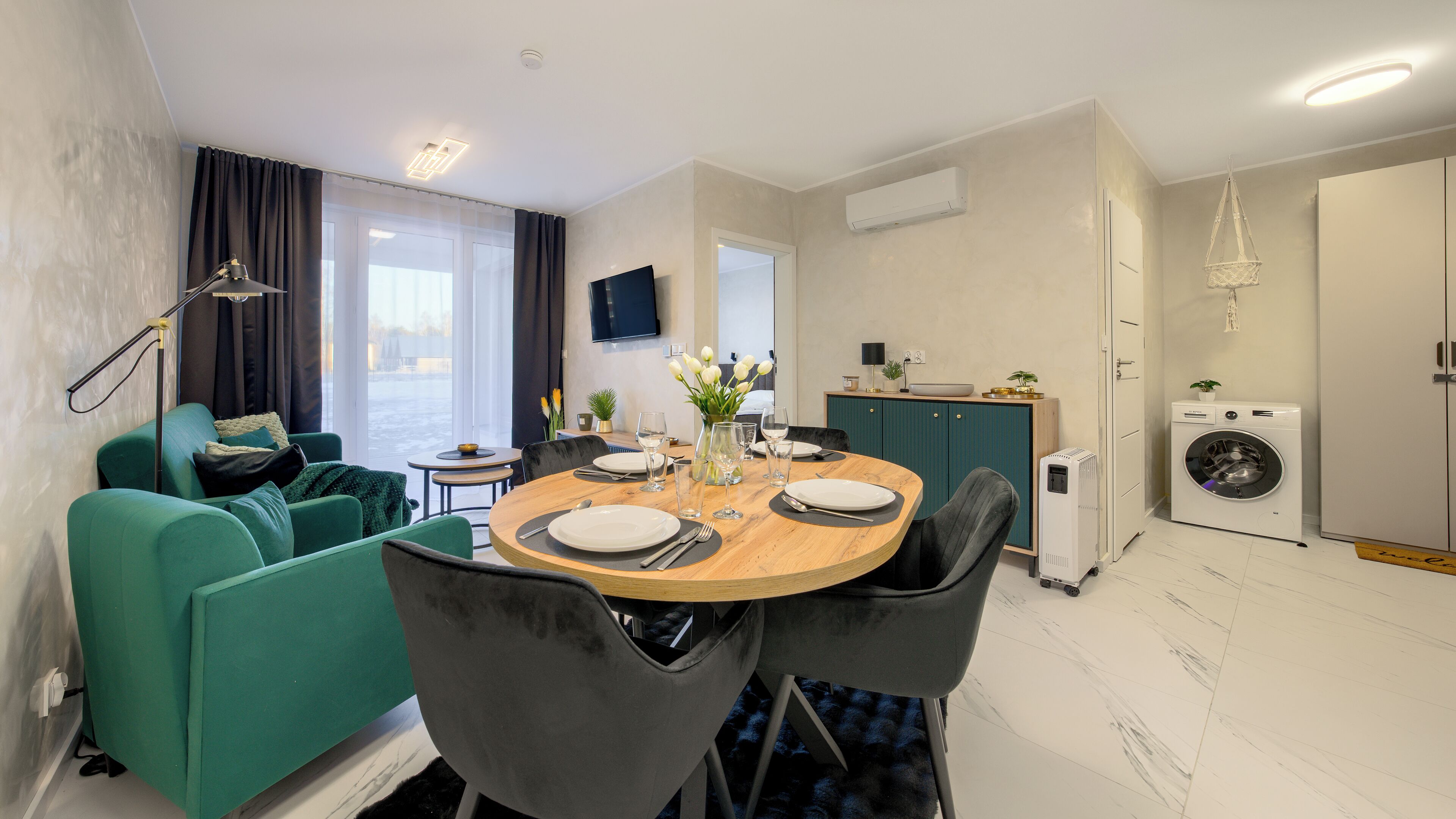 Apartment (4A) | In-room dining