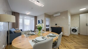 Apartamento (66A) | Zona de estar | Una televisión de pantalla plana