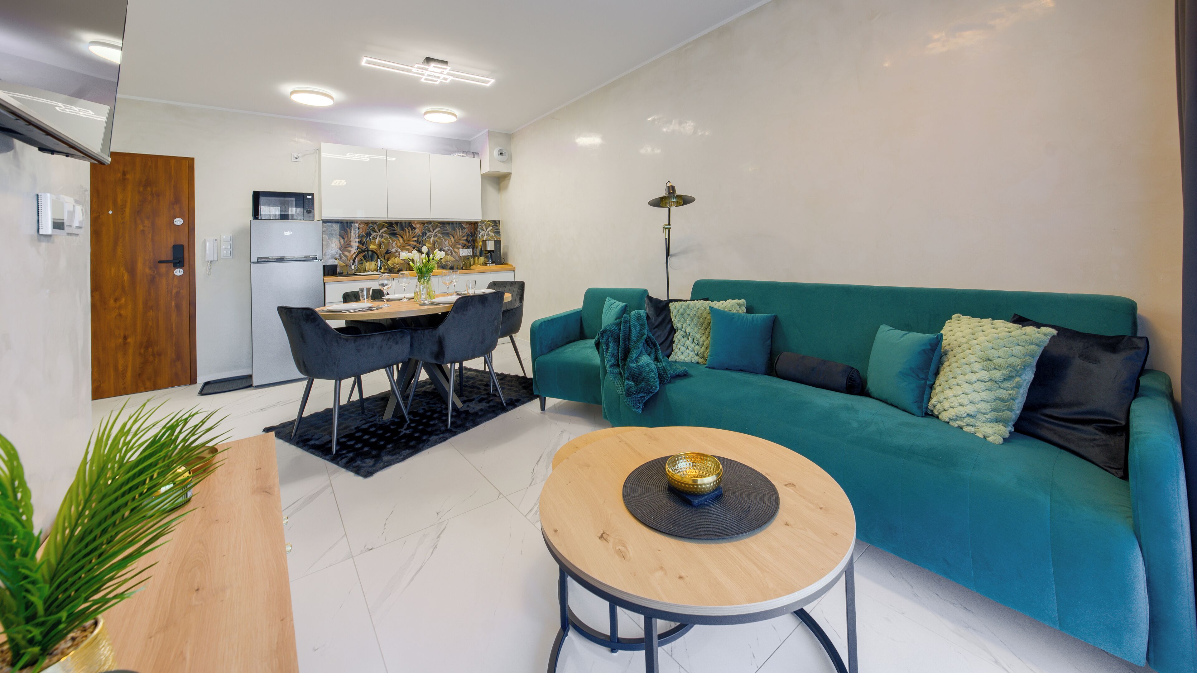 Lägenhet (4A) | Vardagsrum | Platt-tv