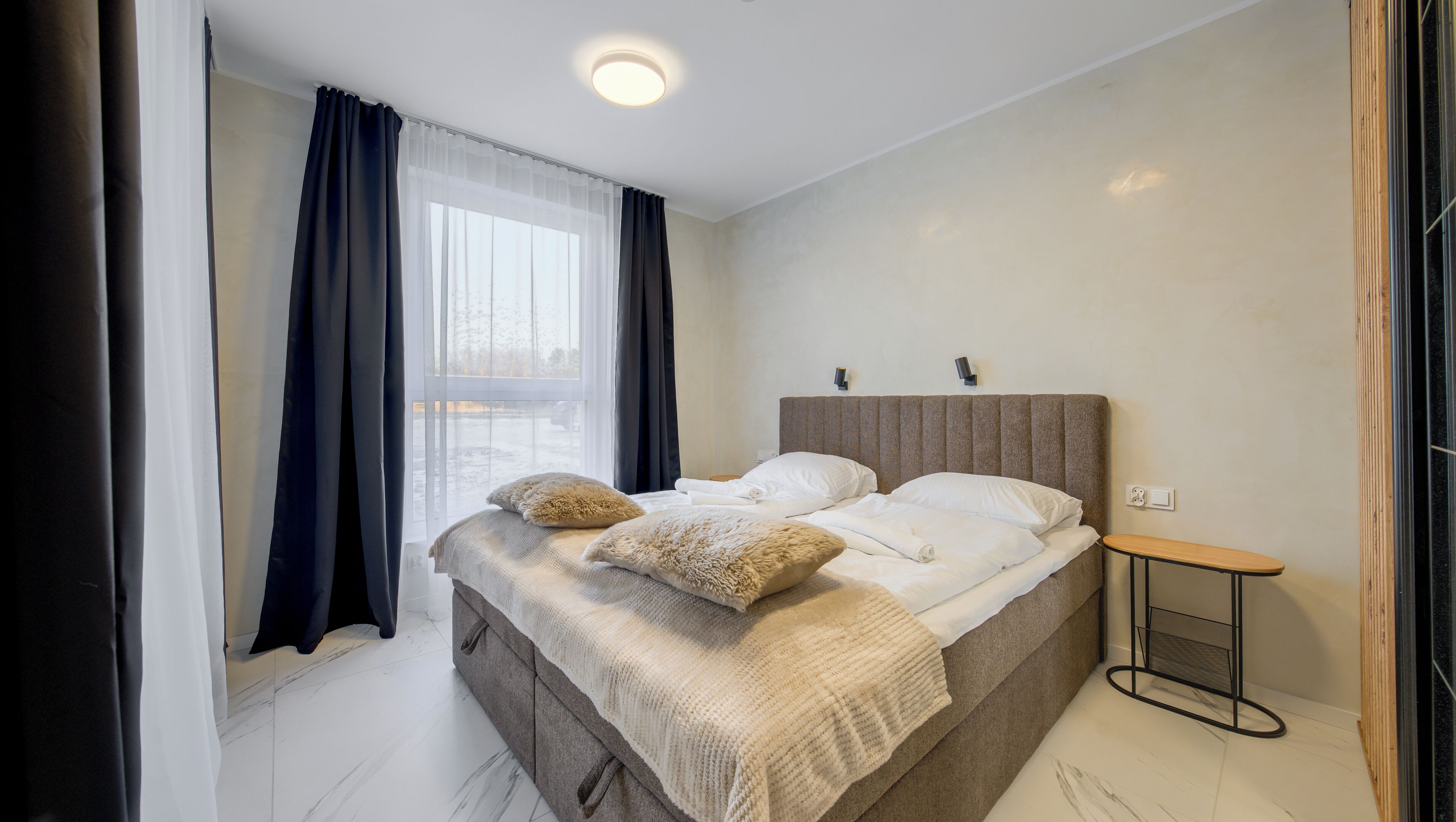 Apartment (4A) | Individually decorated, individually furnished, iron/ironing board