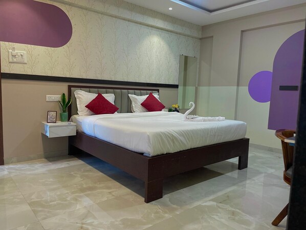 Free WiFi - C SUITES 1248 Breda (Pune)