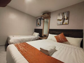 Deluxe-Dreibettzimmer, Mehrere Betten | Kostenloses WLAN