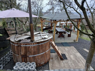 Adorable 2-bedroom house in enjoyable Péter Laka for your getaway