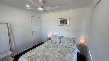 5 Schlafzimmer, BĂŒgeleisen/BĂŒgelbrett, WLAN, BettwĂ€sche