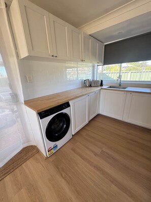 Unclassified image, 5 of 22, button