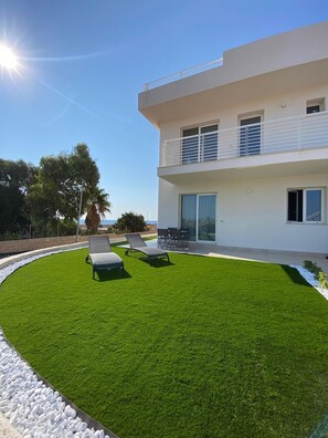 Property grounds - Holiday Home Marzamare - Borgo 84 - sea view (Sicilia)