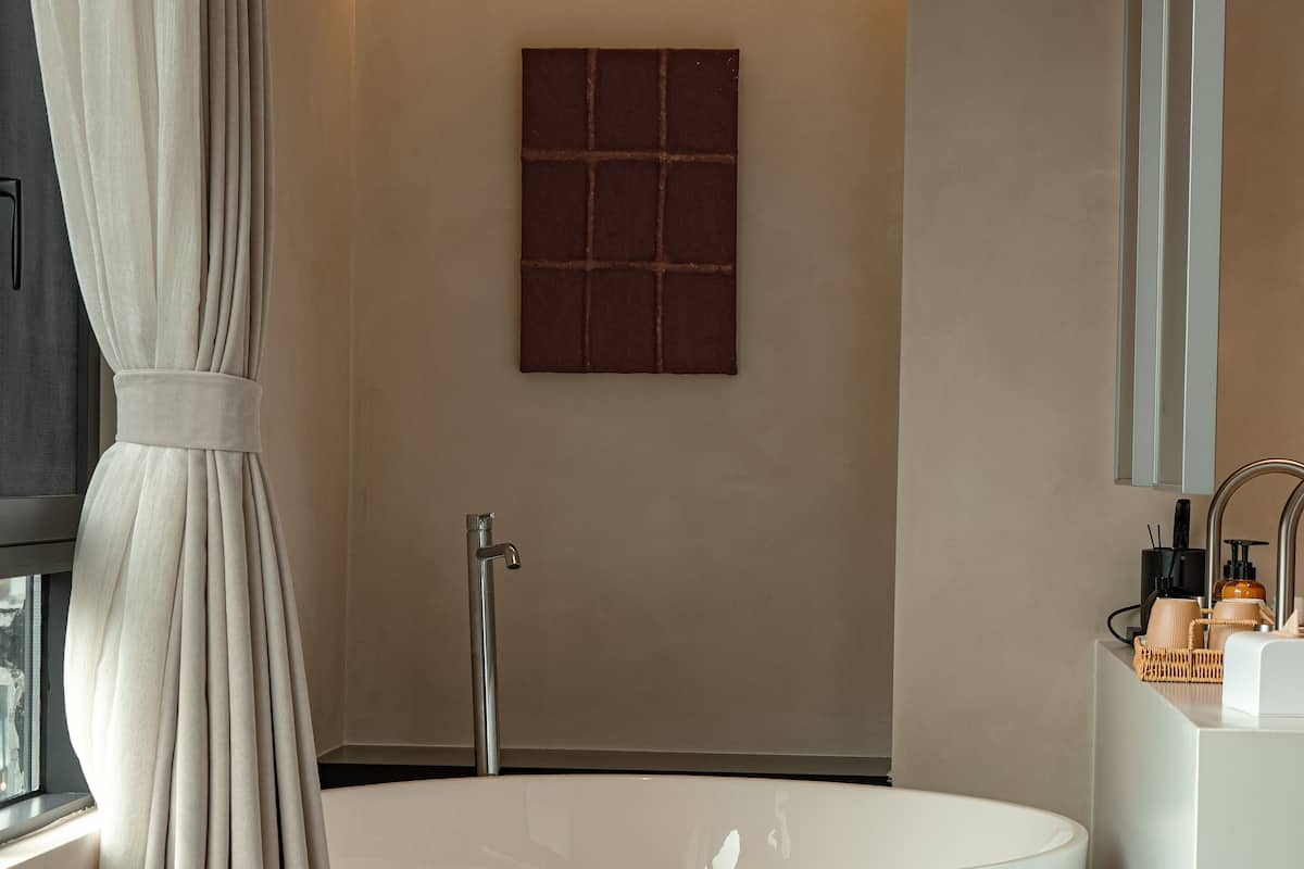 Family Twin Room, Multiple Beds, City View | Bathroom