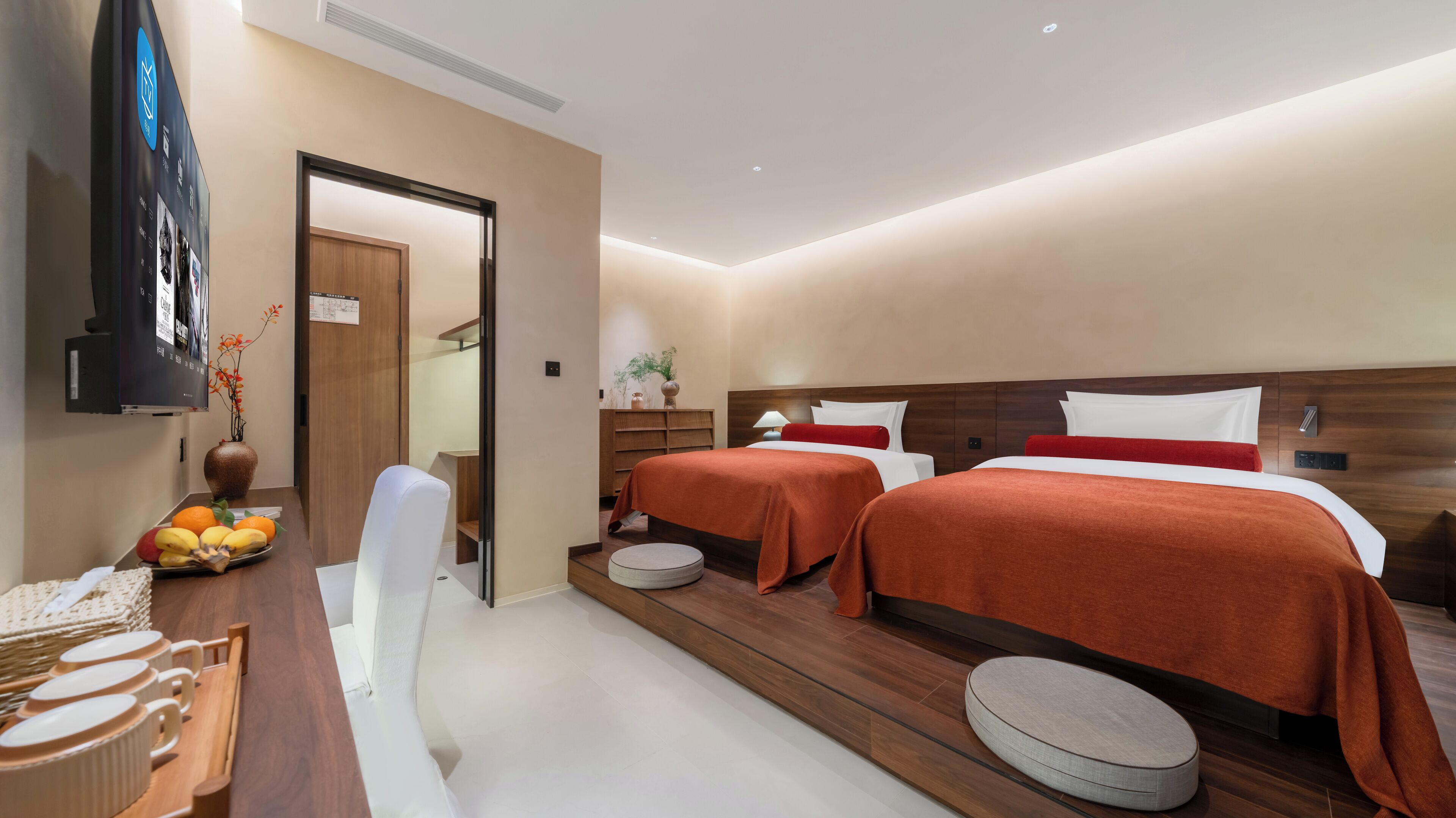 Luxury Suite, City View | Free WiFi