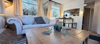 Cosy rural retreat with hot tub on a working farm, perfect to reconnect