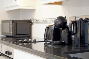 Private kitchen - Understated Luxury Flat in Mayfair (London)